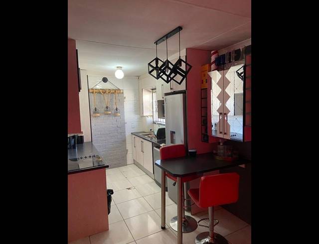 3 BEDROOM PROPERTY TO RENT IN BLUE HILLS COUNTRY ESTATE